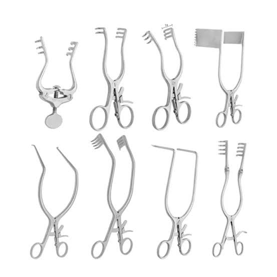 Self-retaining Retractor